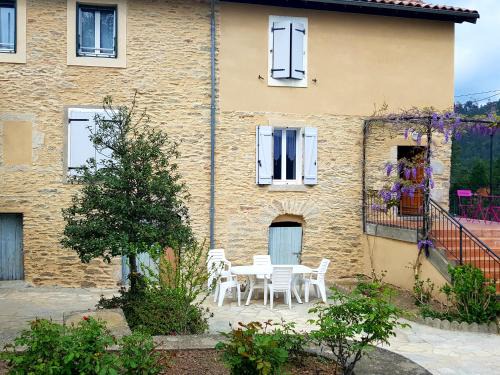 Saint-Julien-des-Points Casa | En Cevennes,Les gites du Champ Neuf- La maison de Flavie