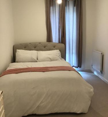 East Acton Casa | En-suite Double Room in a shared apartment close to central London