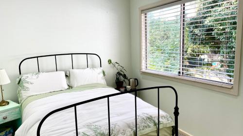 Marsfield Casa | En-suite Guest Room Ryde/Macquarie Park/Eastwood