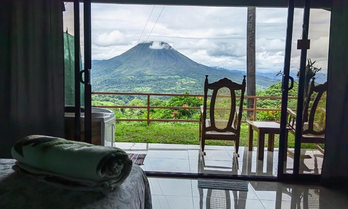 Monterrey Cabina | Encanto Arenal lodge