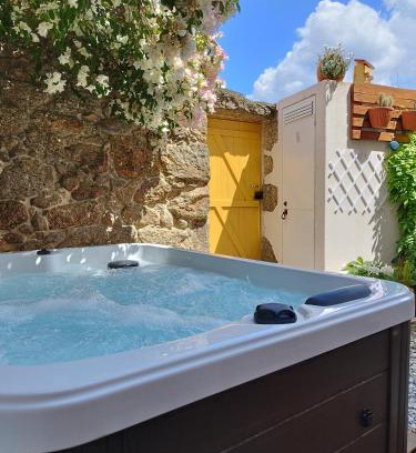 Castelo Branco Casa | Encanto Casa com Spa Jacuzzi Open Space