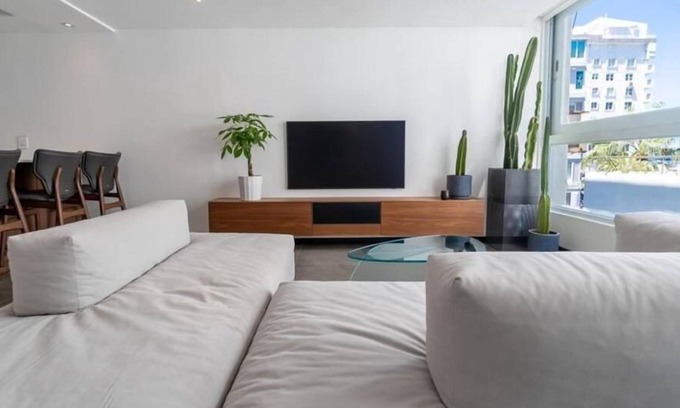 San Juan Apartamento | ENCANTO CONDADO - 1-bedroom apartment in San Juan with AC and Parking