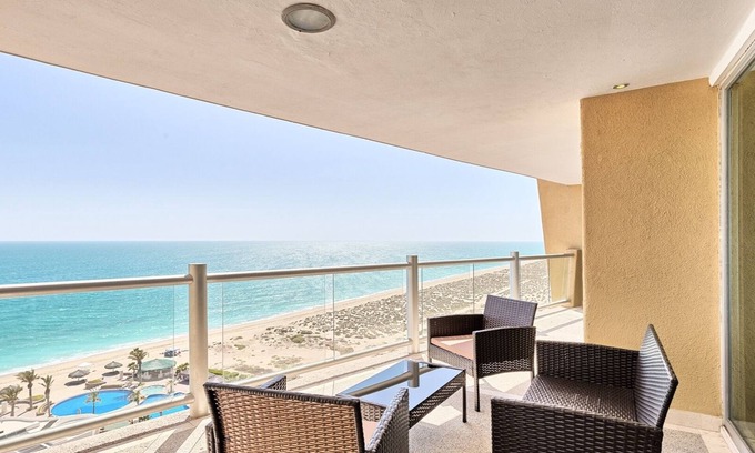 Puerto Peñasco Condominio | Encanto Living 1103 por Kivoya