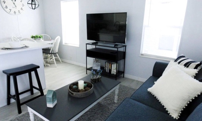 Kissimmee Cabaña | Enchanted Cottage with Pool and Mini-Golf Near Disney