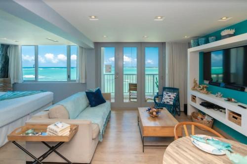 Isla Verde Casa | Enchanted Honeymoon Isla Verde Beachfront