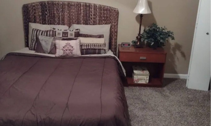 Park Forest - LA North Casa | Enchanted Stays, w/fireplace great family for entertainment and Relaxing at