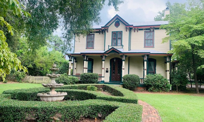 Wilson Casa | Enchanting Estate In the heart of Wilson