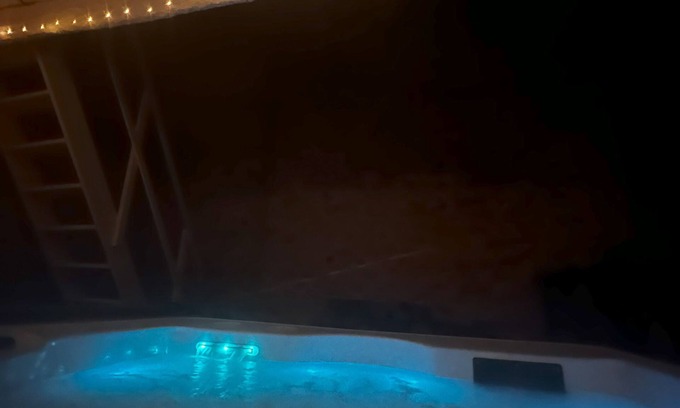 Sarrazac Cama Y Desayuno | Enchanting B&B with jacuzzi in Cressensac-Sarrazac