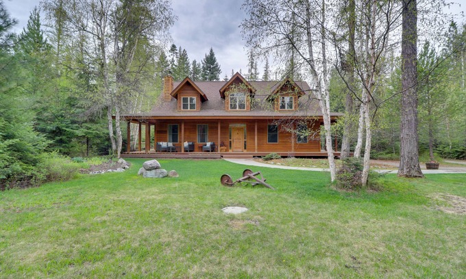 Bigfork Cabina | Enchanting Glacier Park Getaway by Flathead Lake!
