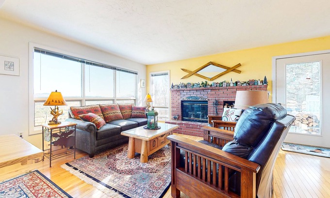Plymouth Casa | Enchanting mountainside home with fireplace, skiing, fast WiFi, & washer/dryer
