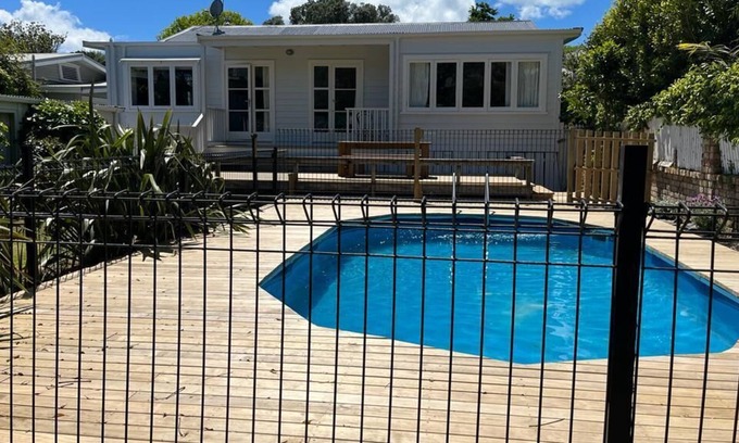 Remuera Casa | Enchanting prime Remuera, Auckland address, 3br home with private garden & pool