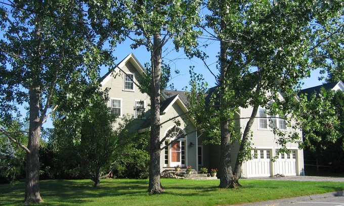 Camden Apartamento | Enchanting Suite Overlooking Rockport Harbor