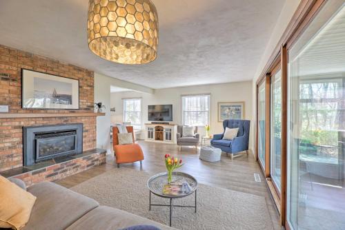 Holland Casa | Endearing Cottage with Fire Pit and Private Beach