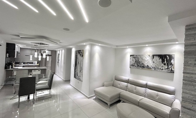 Mediania Alta Apartamento | Endless Summer Family Retreat, Beach Front Condo + 5 Pools!