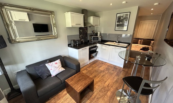 Highlands Apartamento | Enfield Studio Guest Suite