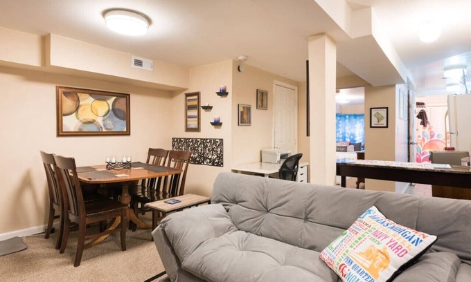 Trinidad Apartamento | English Basement Apt in a Classic DC Neighborhood