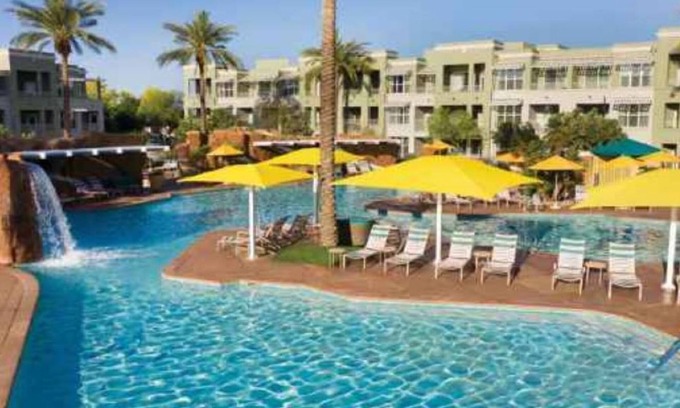 Desert Ridge Complejo | Enjoy 4 nights in a 2-bedroom Villa at Marriott's Canyon Villas Resort.