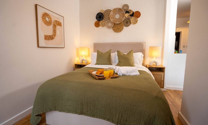 Mill Road Apartamento | Enjoy a "boho Style" Serviced Apartment Located in the Heart of Cambridge!