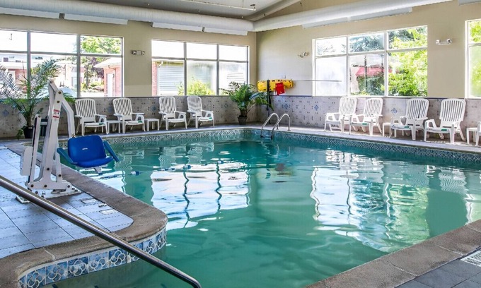 Ann Arbor Casa | Enjoy a Comfortable Stay! W/ an indoor Pool