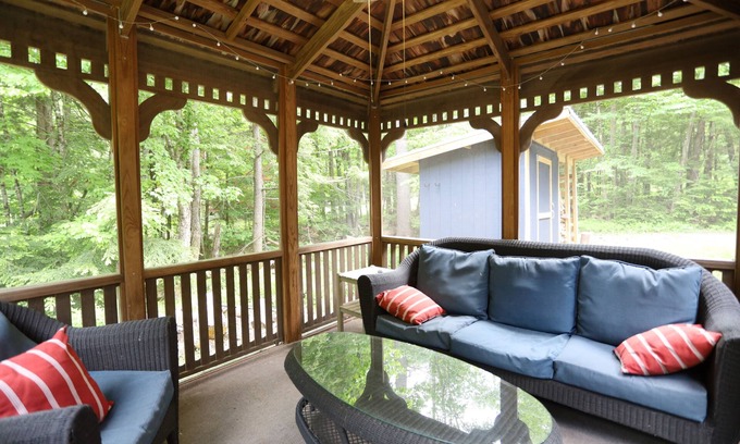 Campton Casa | Enjoy a Cozy White Mountain Adventure at this Private Single-Family Home! (MV118C)