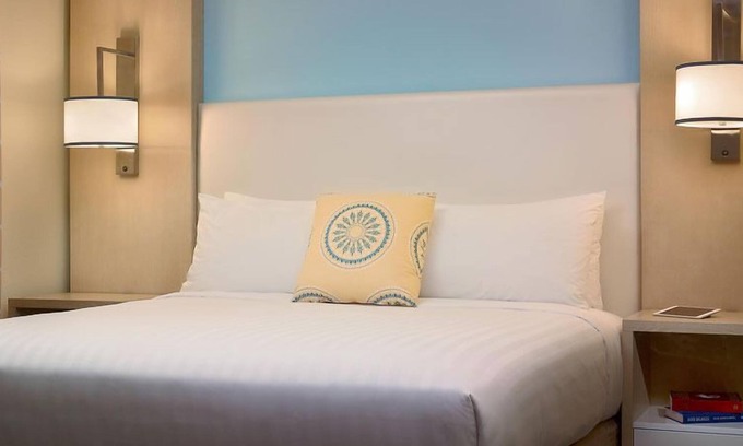 Parsippany Casa | Enjoy a Hassle-Free and Suiting Stay! Free Parking, Pets Allowed