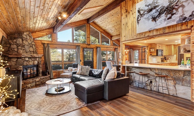 Breckenridge Cabina | Enjoy a quaint cabin that offers modern luxury!