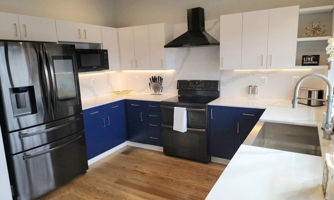 Northside Casa | Enjoy a stylish experience at this centrally-located home