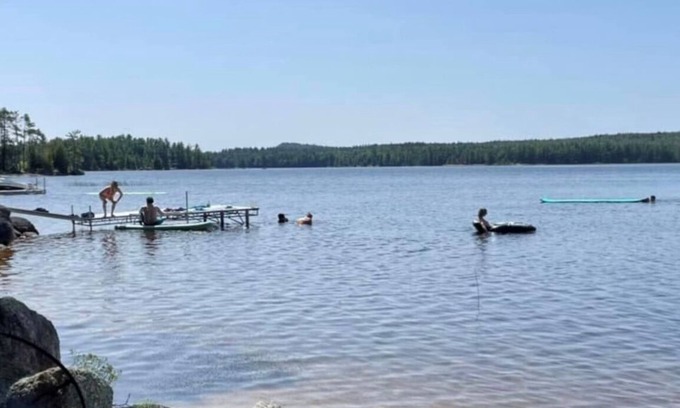 Beddington Casa | Enjoy all seasons on Pleasant River Lake