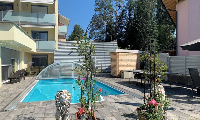 Seelach Apartamento | enJOY apartment with terrace, e-bikes included, pool, 250m to Lake Klopeiner See