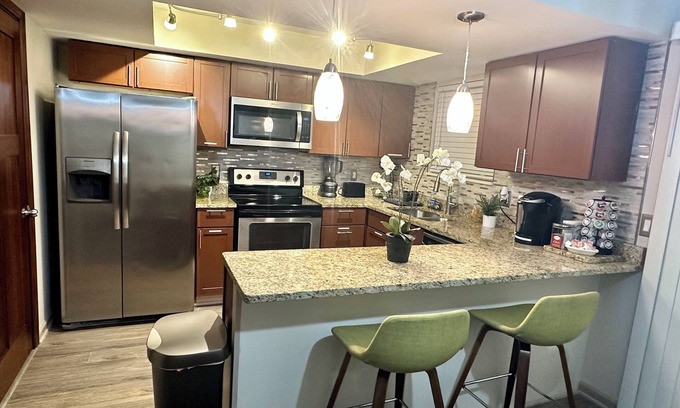 Moraine Casa | Enjoy Entire Townhome in the Heart of Suburbs
