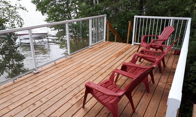 Westerose Cabina | Waterfront cabin at Pigeon Lake! Private and peaceful.