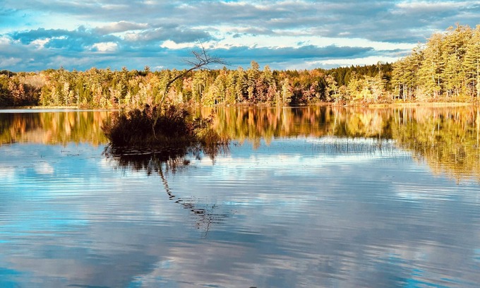 Center Harbor Casa | Enjoy Fall Foliage at Serene Waterfront Retreat on 2+ Acres with Private Dock