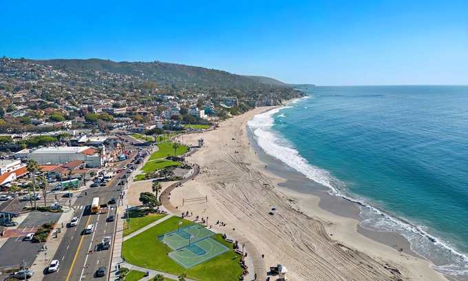 Laguna Beach Hotel | Enjoy heated pool and Stroll to Main Beach. #60