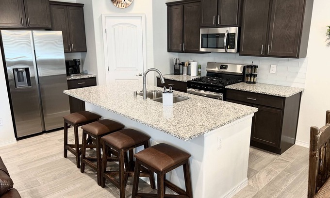 Las Cruces Casa | ⭐️Enjoy Las Cruces at this Colorful Rustic Home 3BR