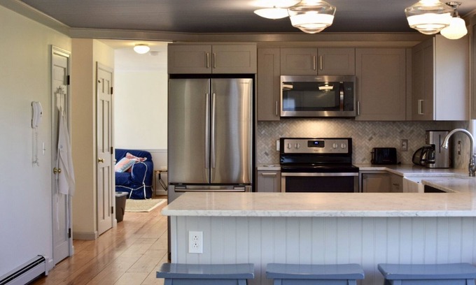 Matunuck Casa | Enjoy Matunuck! Less than 1 mile to South Kingstown Town Beach