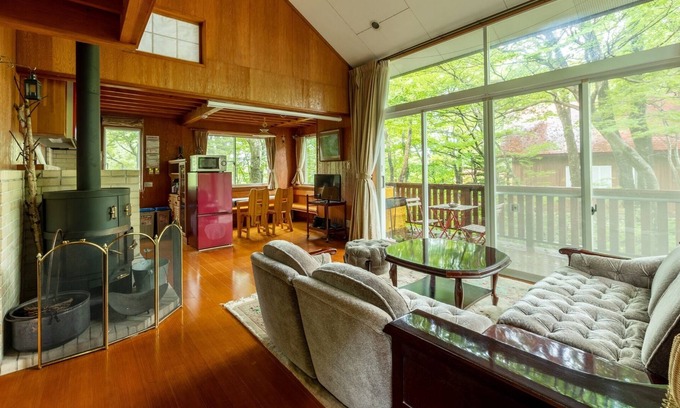Yumoto Casa | Enjoy Nasu on the deck in the green forest Silenc - Red craft / Nasu-gun Tochigi