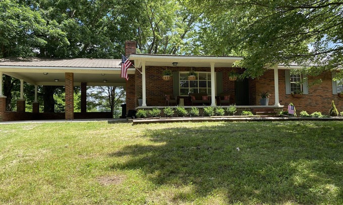 Jamestown Casa | Enjoy Nature In Style!