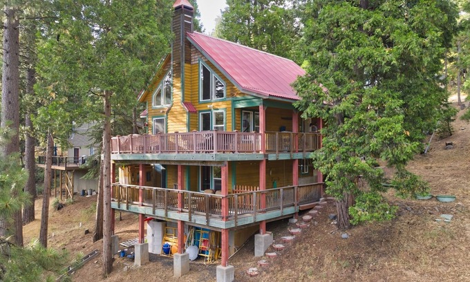 Long Barn Casa | Cabina espaciosa, moderna y acogedora a 15 minutos de Dodge Ridge y 1. 5 horas a Yosemite.