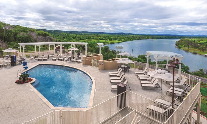 Marble Falls Complejo | ¡Disfruta del lago y del río cercano!