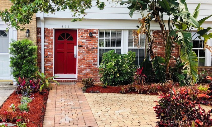 Central Beach Casa | Enjoy the ocean breeze at this beach retreat!