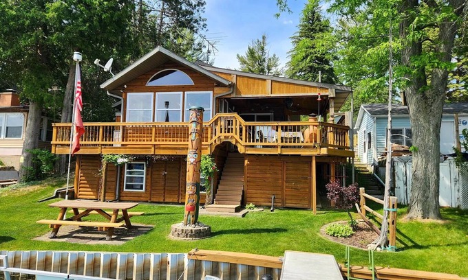 Rodney Cabina | Enjoy the Peace and Calm of our Lake Cabin and Create FAMLY MEMORIES