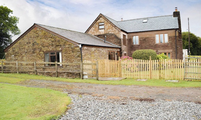 Little Cowarne Cabaña | Enjoy the peaceful surroundings of the Herefordshire countryside.