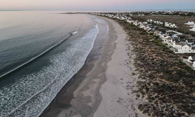 St. Helena Bay Cabaña | Enjoy the Self - Catering Cottage in St Helana bay. Golfing, Walks on the beach.