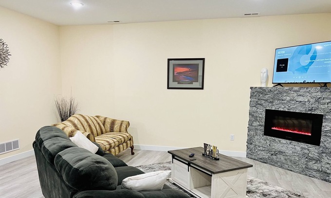 Ward County Casa | Enjoy the stay in The Minot Getaway.