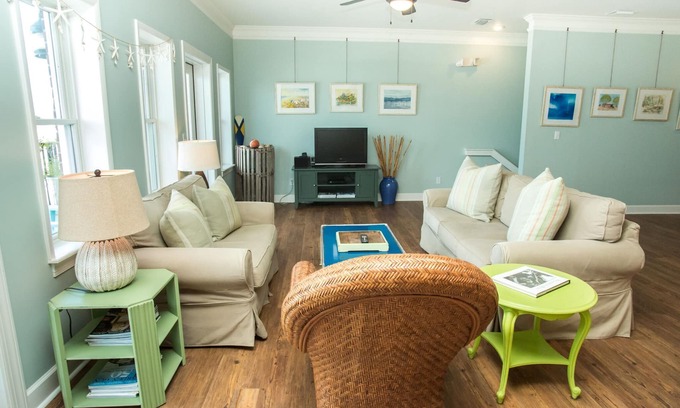 Historic Downtown Apalachicola Condominio | Disfruta del amanecer sobre el río Apalachicola.