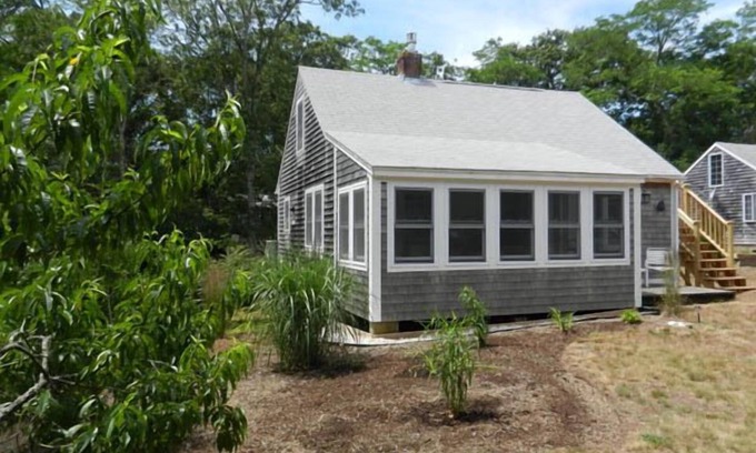 East Harwich Cabaña | Disfrute de esta pintoresca y renovada cabaña 2BR