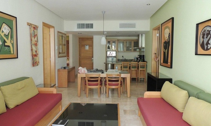 Ejidal Hotel | Disfruta con tu grupo familiar en una Suite con dos recámaras