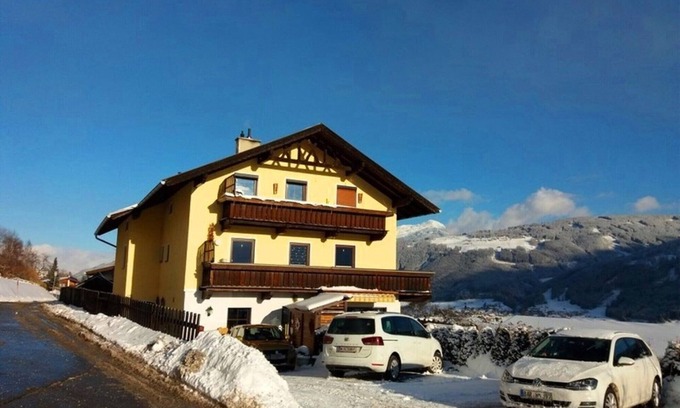 Telfes im Stubai Apartamento | ¡Disfrute de sus vacaciones de verano e invierno en el Apart-Chalet GletscherGlück!