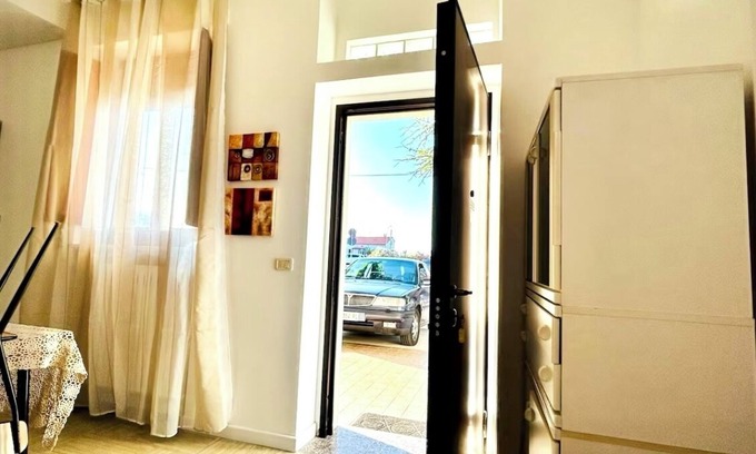 Scerni Casa | Ennio House. Enjoy relaxing in this charming one-bedroom apartment in Scerni.