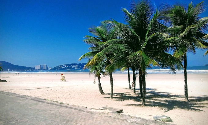 Jardim Vitoria Apartamento | Inlet / Aquário- 3 blocks BEACH ENSEADA- 2 bathrooms 3-1 dormit.- parking space